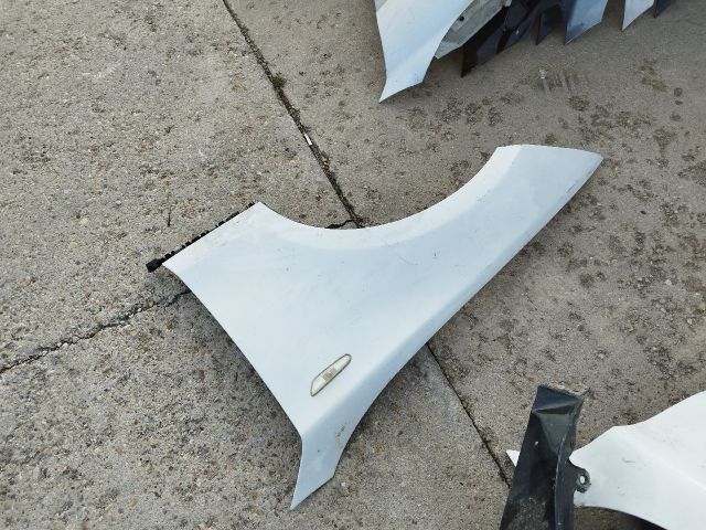 bontott BMW 1 Bal első Sárvédő