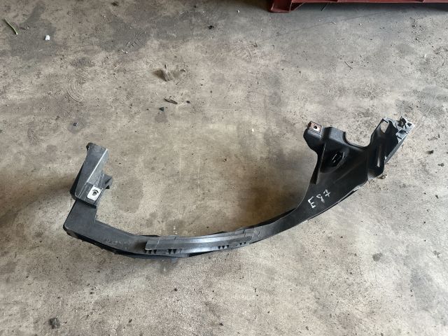 bontott BMW 1 Bal Fényszóró Lámpakeret