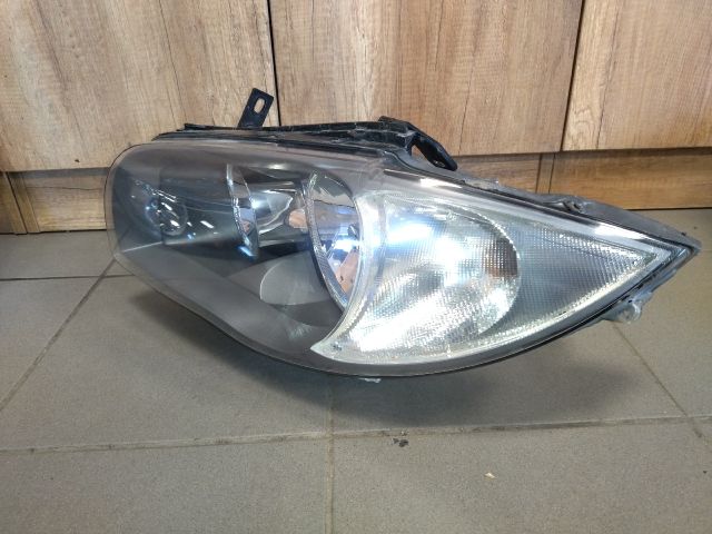 bontott BMW 1 Bal Fényszóró