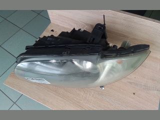 bontott BMW 1 Bal Fényszóró