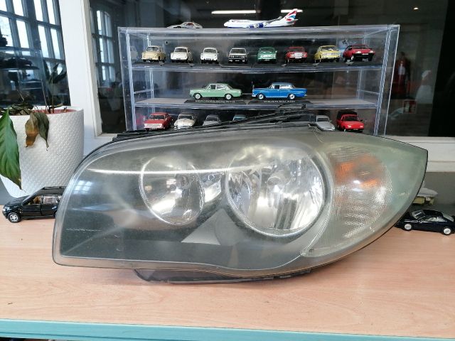 bontott BMW 1 Bal Fényszóró