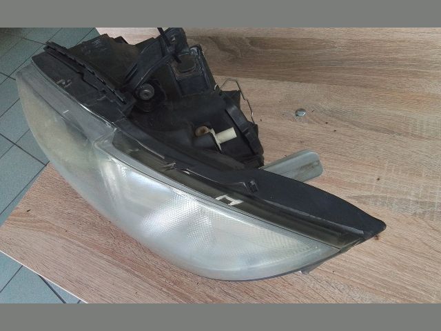 bontott BMW 1 Bal Fényszóró