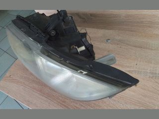 bontott BMW 1 Bal Fényszóró