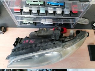 bontott BMW 1 Bal Fényszóró