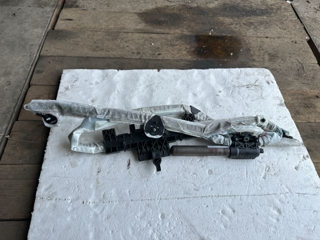 bontott BMW 1 Bal Függönylégzsák és Oldallégzsák