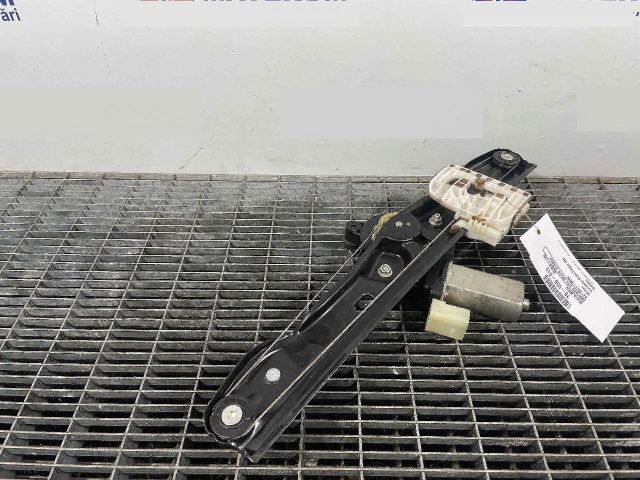 bontott BMW 1 Bal hátsó Ablakemelő Szerkezet (Elektromos)