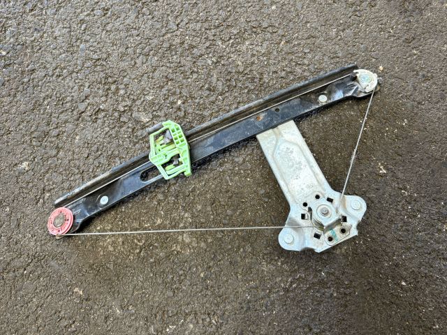 bontott BMW 1 Bal hátsó Ablakemelő Szerkezet (Mechanikus)