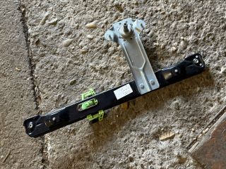 bontott BMW 1 Bal hátsó Ablakemelő Szerkezet (Mechanikus)