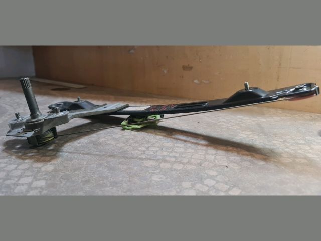 bontott BMW 1 Bal hátsó Ablakemelő Szerkezet (Mechanikus)