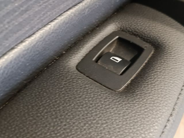 bontott BMW 1 Bal hátsó Ajtó Kárpit