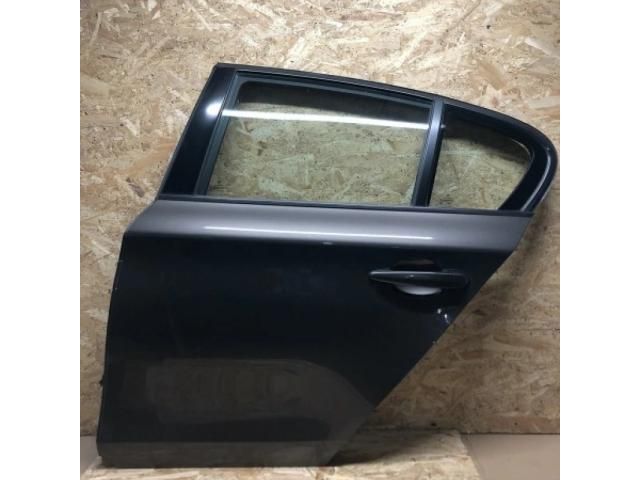 bontott BMW 1 Bal hátsó Ajtó (Üres lemez)