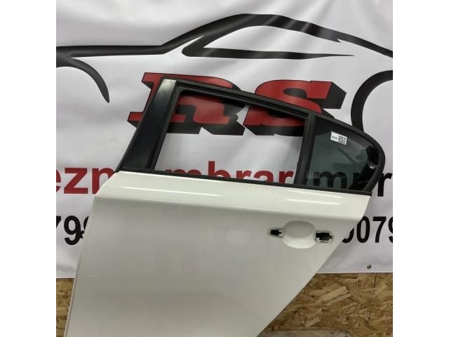 bontott BMW 1 Bal hátsó Ajtó (Üres lemez)