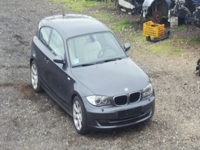 bontott BMW 1 Bal hátsó Ajtóhatároló