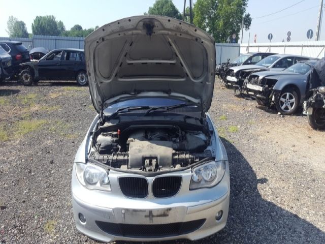 bontott BMW 1 Bal hátsó Ajtóhatároló