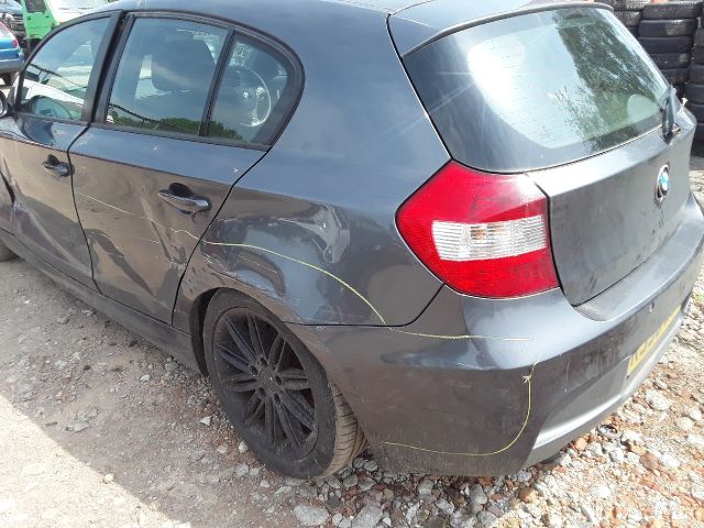 bontott BMW 1 Bal hátsó Ajtóhatároló