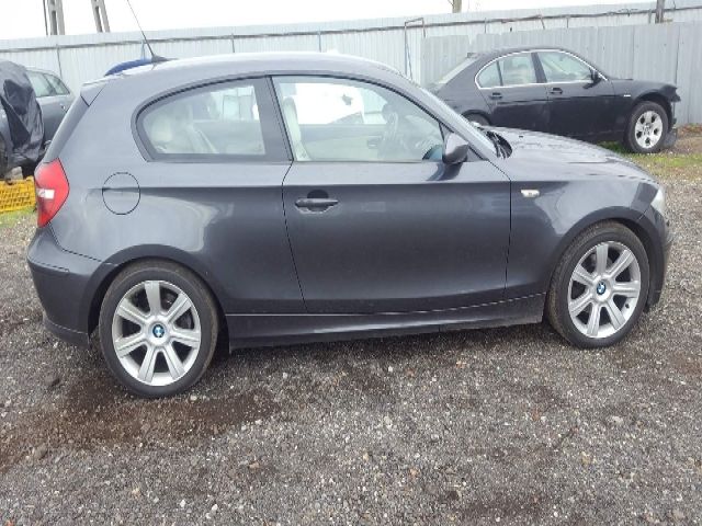 bontott BMW 1 Bal hátsó Ajtóhatároló