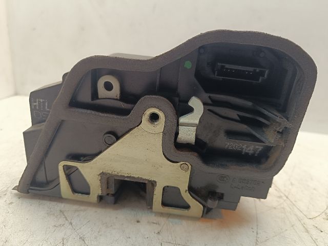 bontott BMW 1 Bal hátsó Ajtózár