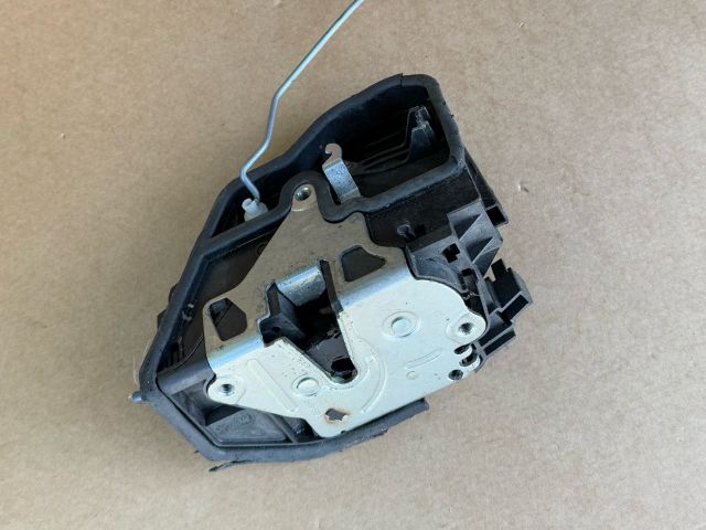 bontott BMW 1 Bal hátsó Ajtózár