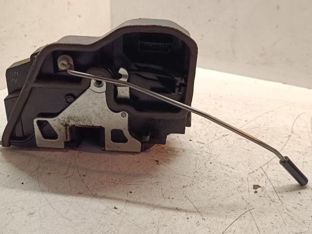 bontott BMW 1 Bal hátsó Ajtózár