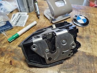 bontott BMW 1 Bal hátsó Ajtózár