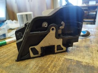 bontott BMW 1 Bal hátsó Ajtózár