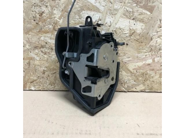 bontott BMW 1 Bal hátsó Ajtózár