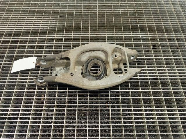 bontott BMW 1 Bal hátsó Alsó Lengőkar