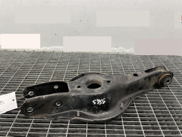 bontott BMW 1 Bal hátsó Alsó Lengőkar