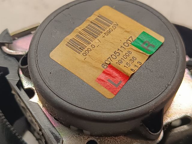 bontott BMW 1 Bal hátsó Biztonsági Öv