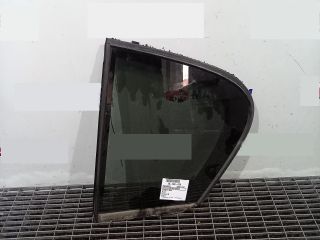 bontott BMW 1 Bal hátsó Fixüveg (Ajtóban)