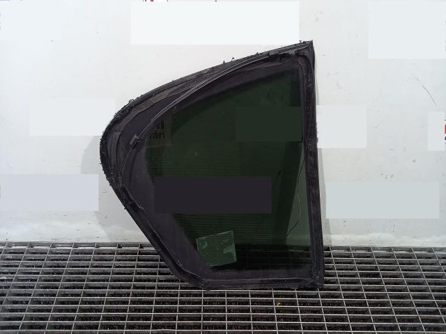 bontott BMW 1 Bal hátsó Fixüveg (Ajtóban)