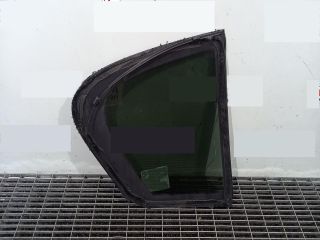 bontott BMW 1 Bal hátsó Fixüveg (Ajtóban)