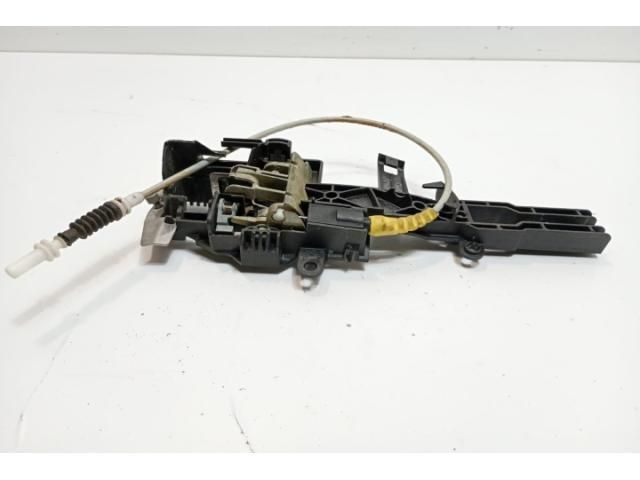 bontott BMW 1 Bal hátsó Külső Kilincsfészek