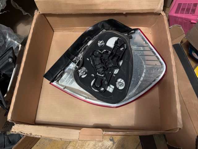 bontott BMW 1 Bal Hátsó Lámpa