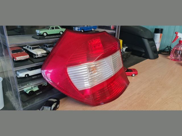 bontott BMW 1 Bal Hátsó Lámpa