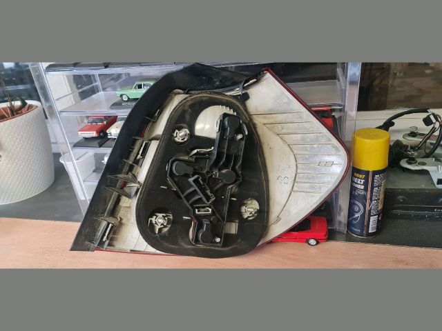 bontott BMW 1 Bal Hátsó Lámpa