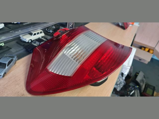 bontott BMW 1 Bal Hátsó Lámpa