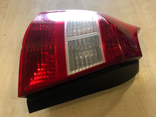 bontott BMW 1 Bal Hátsó Lámpa