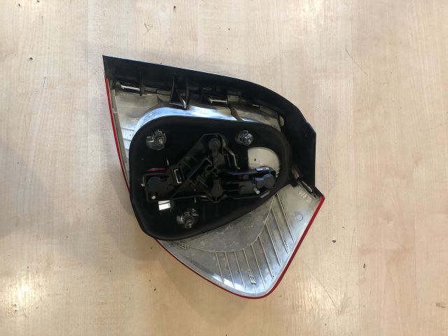 bontott BMW 1 Bal Hátsó Lámpa