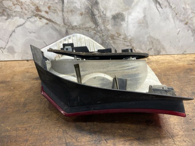 bontott BMW 1 Bal Hátsó Lámpa