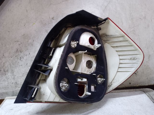 bontott BMW 1 Bal Hátsó Lámpa