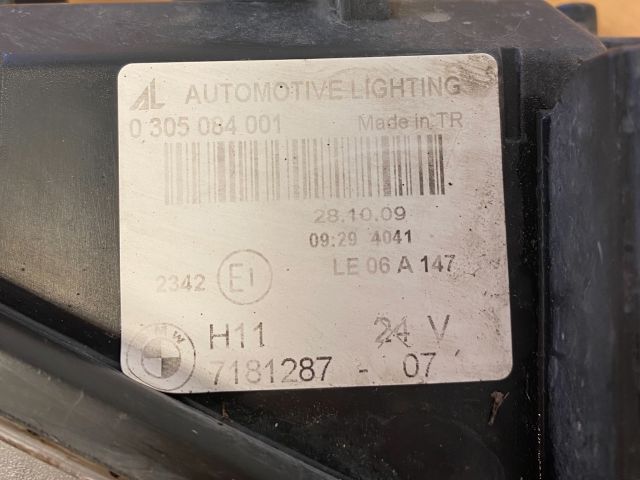 bontott BMW 1 Bal Ködfényszóró