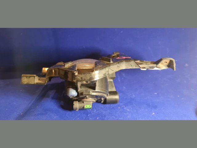 bontott BMW 1 Bal Ködfényszóró