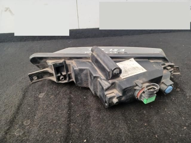 bontott BMW 1 Bal Ködfényszóró