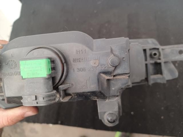 bontott BMW 1 Bal Ködfényszóró