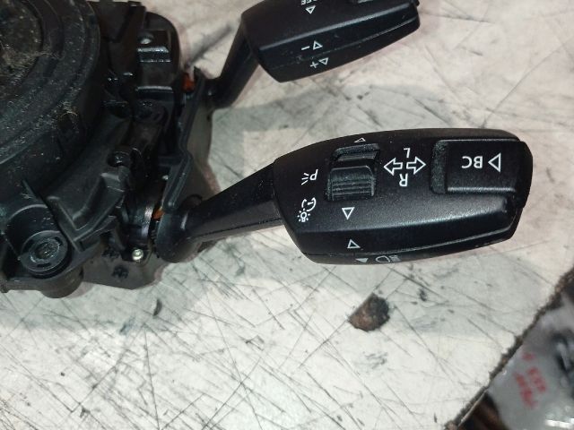 bontott BMW 1 Bal Kormánykapcsoló Irányjelző