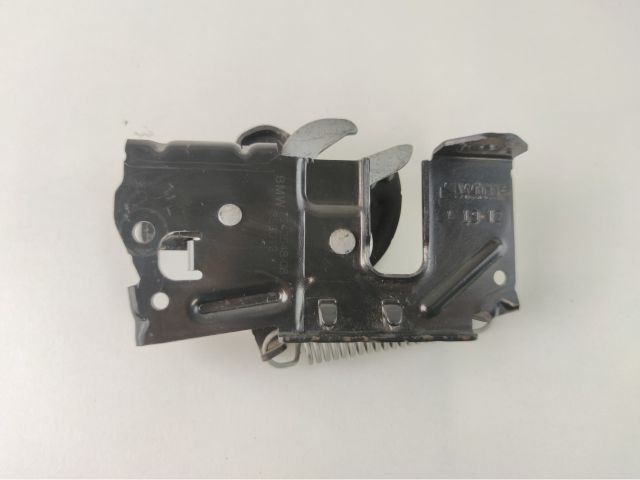 bontott BMW 1 Bal Motorháztető Zárszerkezet