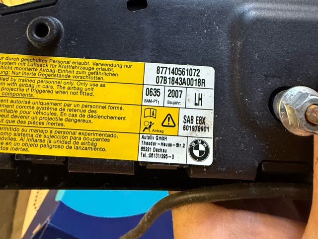 bontott BMW 1 Bal Oldallégzsák