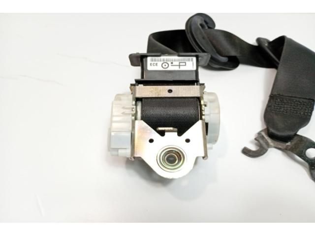 bontott BMW 1 Bal Övfeszítő Biztonsági Öv