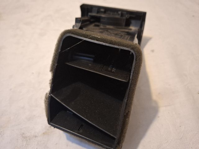 bontott BMW 1 Bal Szellőző